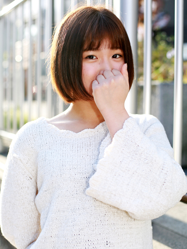 恋を止めないで! みゆき 19歳 T:151cm B:78(B) W:54 H:80