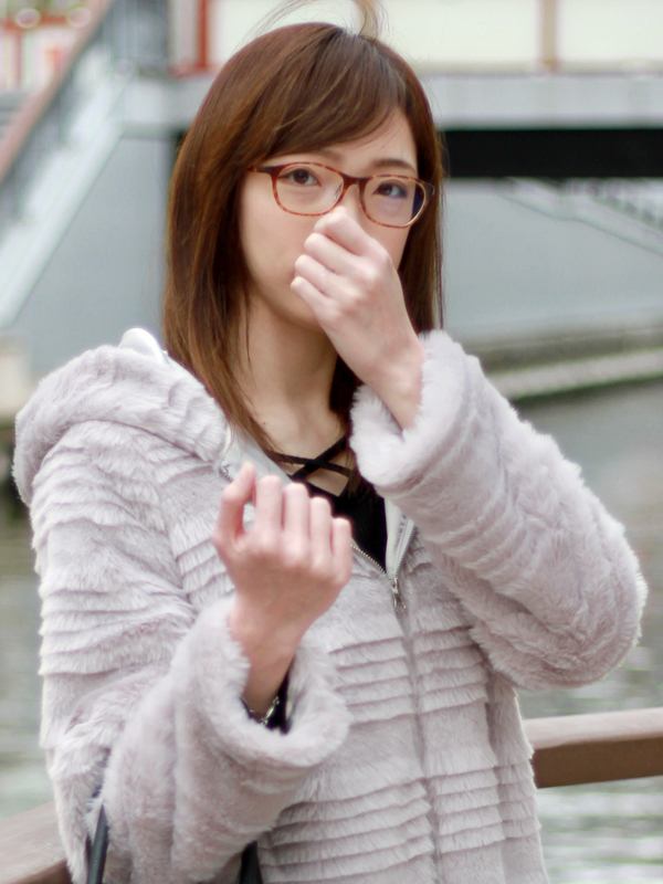 恋を止めないで! サナ 19歳 T:153cm B:84(D) W:57 H:84