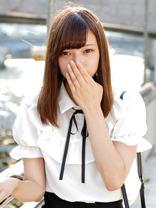 恋を止めないで! ユア 22歳 T:157cm B:84(C) W:56 H:84