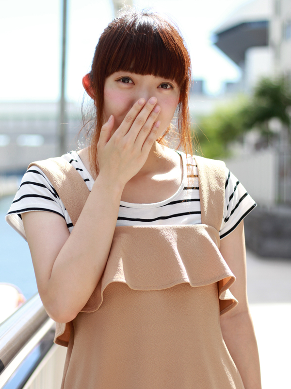 恋を止めないで! ゆりな 21歳 T:165cm B:84(D) W:57 H:85